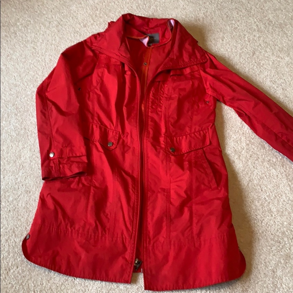 Hooded raincoat